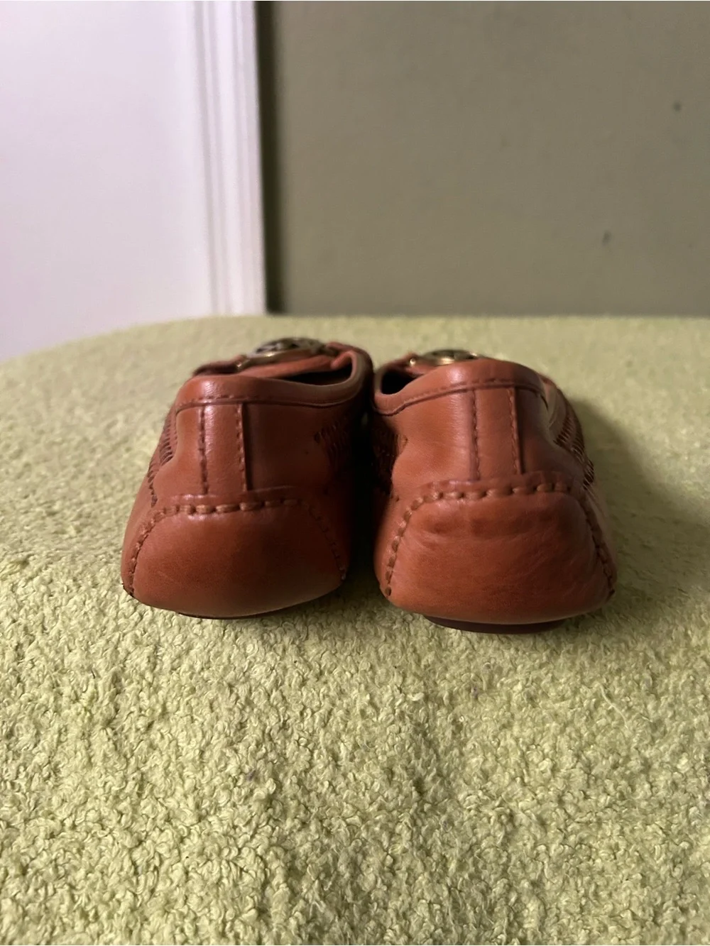 NWOB Michael Kors Tan Leather MK Logo Ballet Flats Sz 7.5